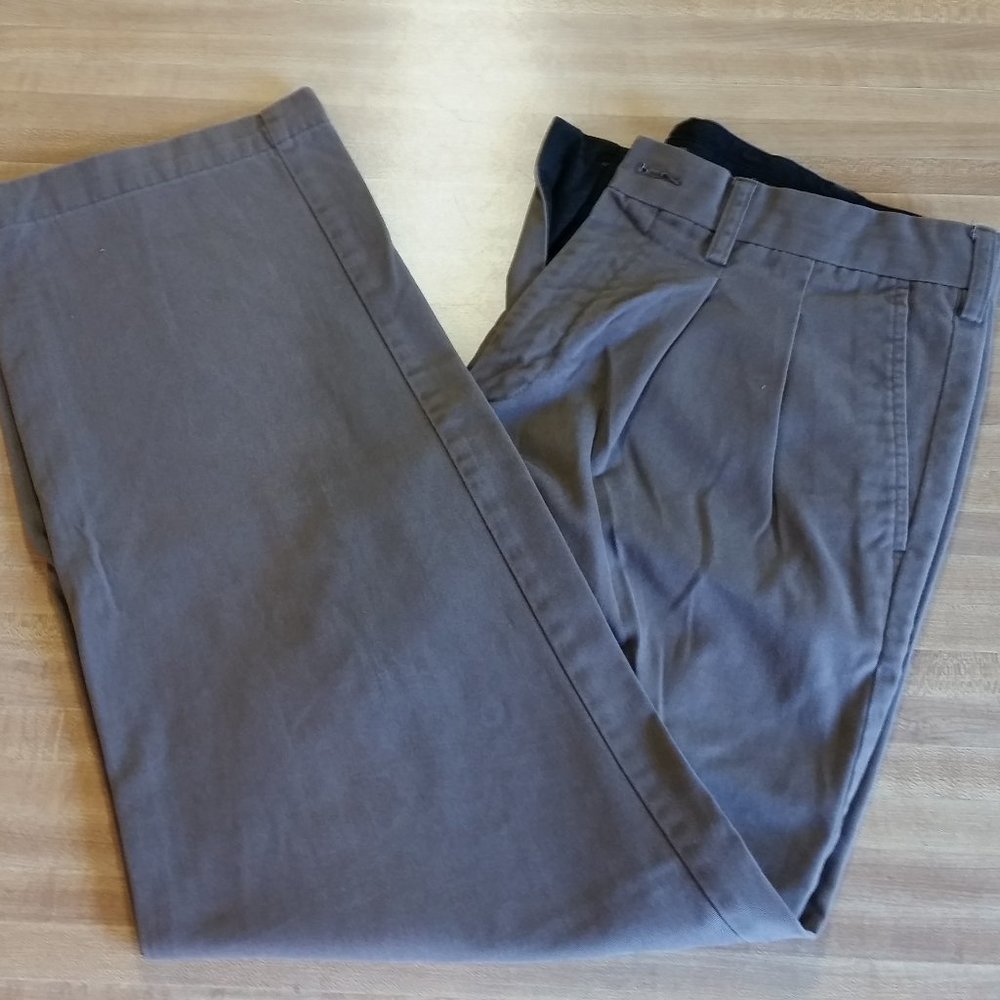 Croft & Barrow Gray Pants - Size 33x30